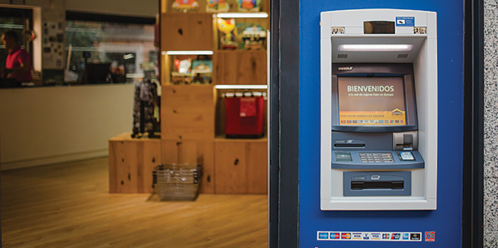 Los comercios con cajeros automático obtienen más ingresos. - Euronet Los comercios con cajeros automático obtienen más ingresos. - Euronet